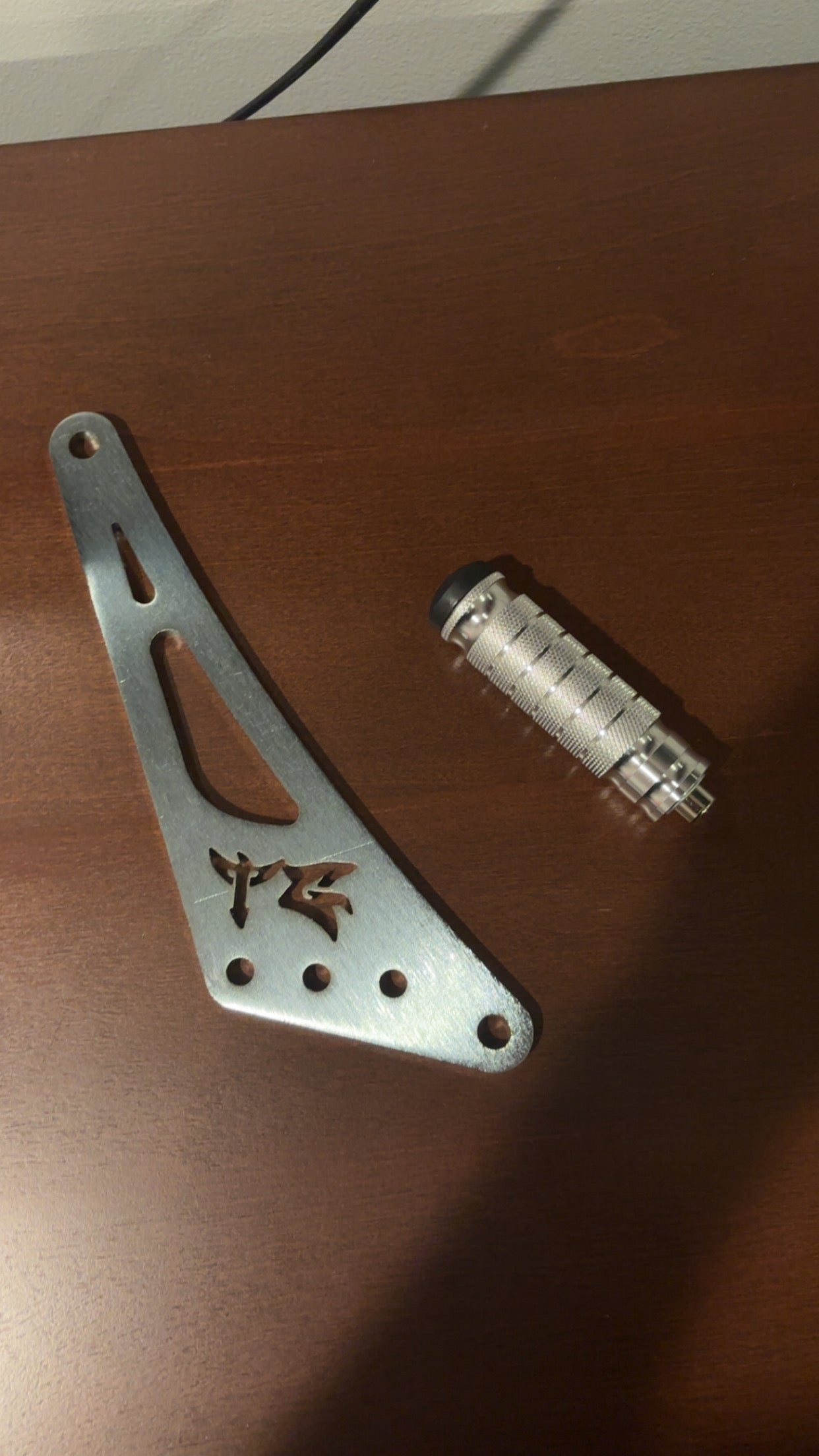 Ultra Bee Shift Lock & Bracket (Ships USA - TG Racing)