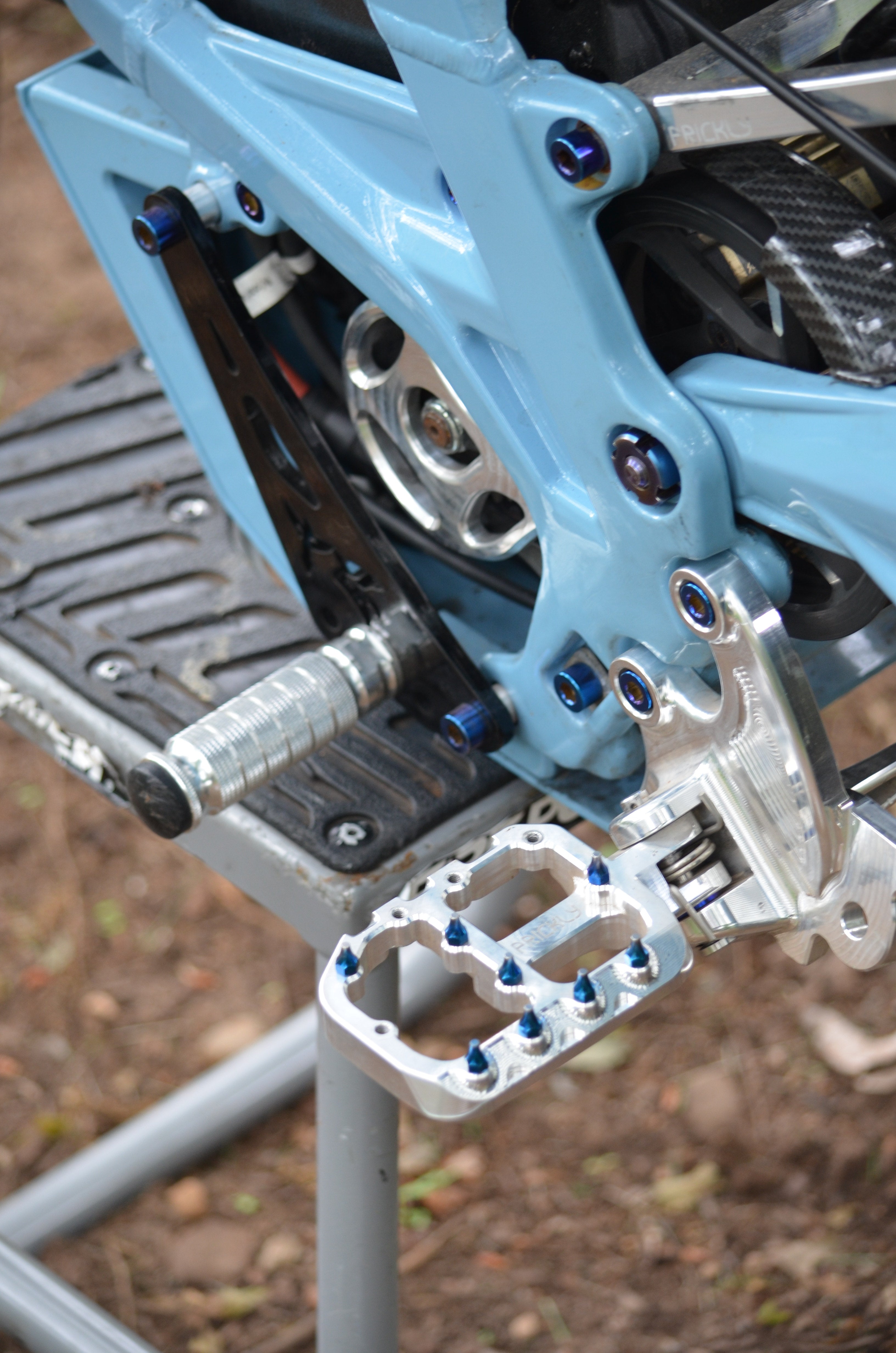 Surron LBX Shift Lock & Bracket (Ships USA - TG Racing)